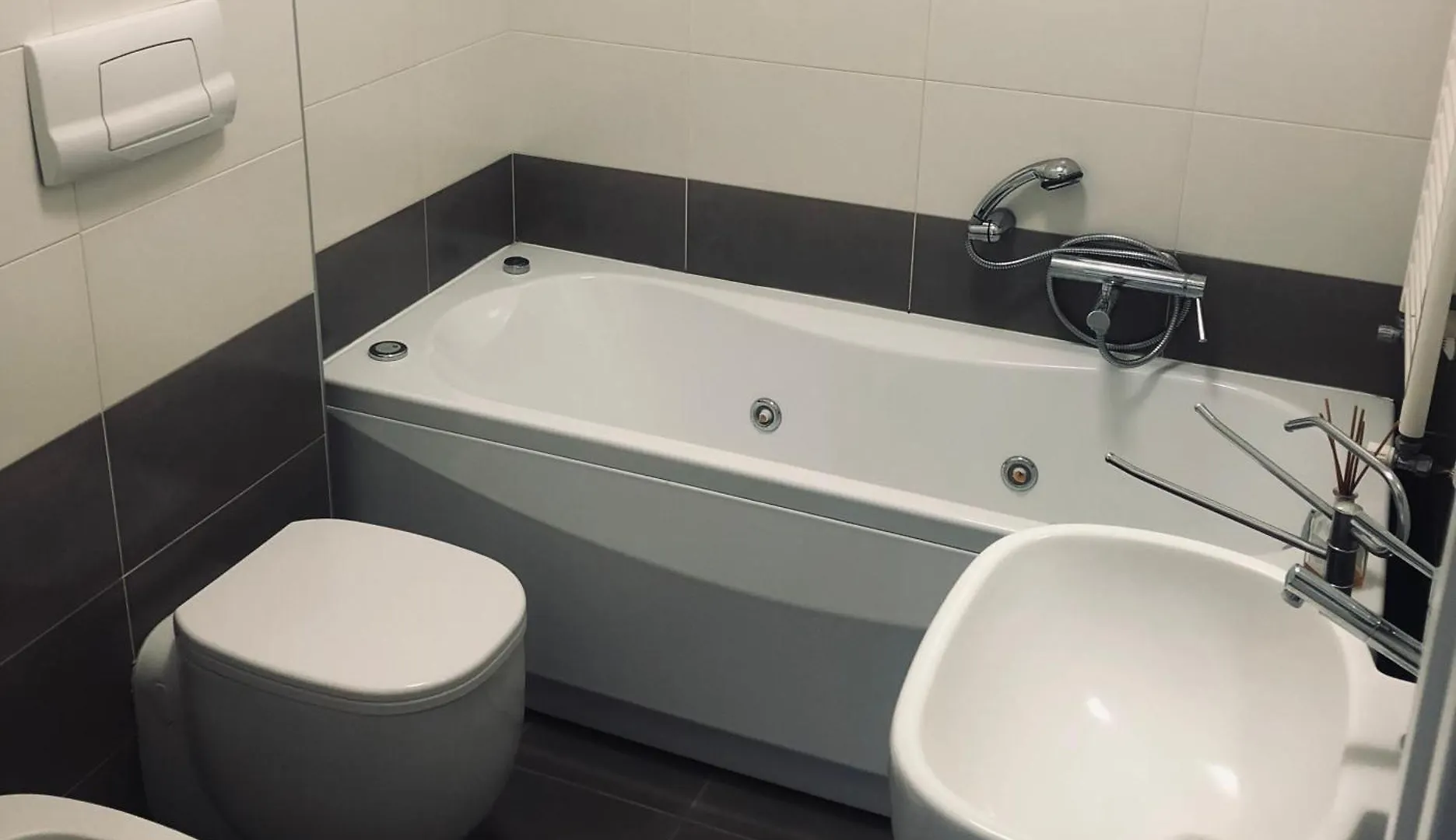 Stanza Privata Con Bagno Su Appartamento Condiviso 베니스